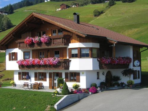 Apartment in Vorarlberg with Balcony Heating Parking - Bartholomäberg