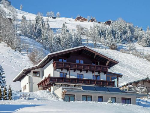 Lovely Apartment in Brixen im Thale with Ski Storage - Brixen im Thale