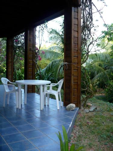 Roatan Bed & Breakfast Apartments, Вест-Энд (фото 2)