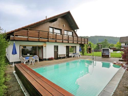 Spacious apartment in Armsfeld Hesse with heated outdoor pool - Apartment - Bergfreiheit