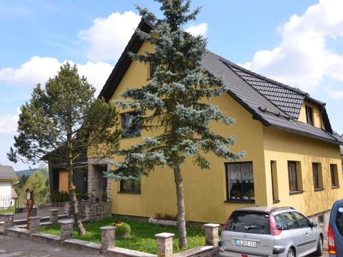 Small and Cozy Apartment in Frauenwald with Forest nearby
