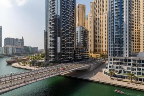 Frank Porter - Damac Waves