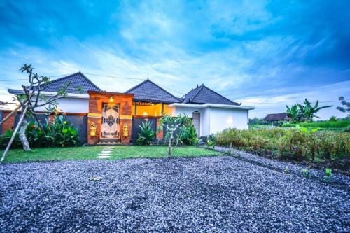 2 BR Villa with open view of rice paddies & sunset