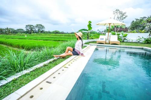 2 BR Villa with open view of rice paddies & sunset