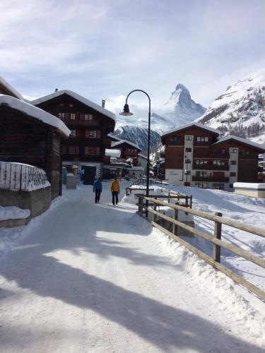 Hausroc-Zermatt - main image