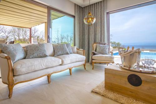 Luxury Villa Prova1 - image 2