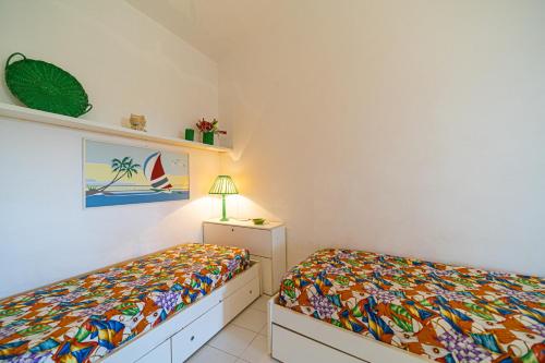 One-Bedroom Apartment image 5