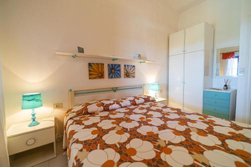 One-Bedroom Apartment image 4