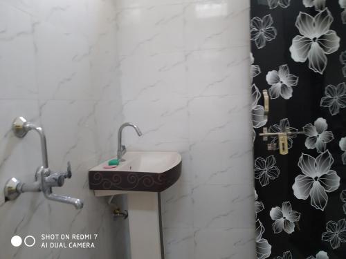 The open door home stay and cafe