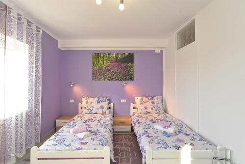 House Roza 2065 - main image
