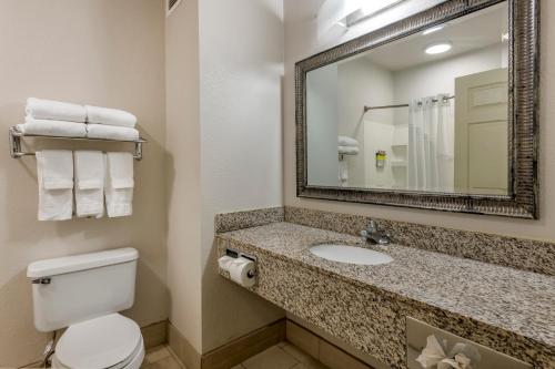 Suite with Two Beds - Non-Smoking