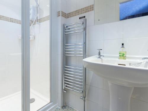 Elim House - Adults Only - image 9