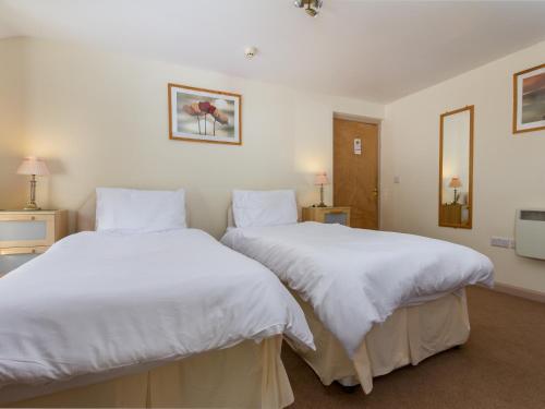 Elim House - Adults Only - image 13