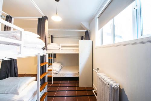 Bed in 4-Bed Mixed Dormitory Room Ensuite