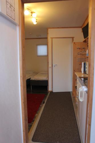 2 twin beds