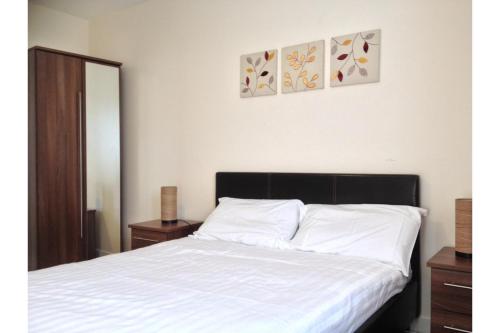 OYO Arinza Apartments - image 10