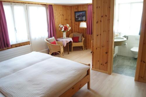 Hotel Alpina - image 4