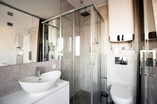 Standard Apartment image 9