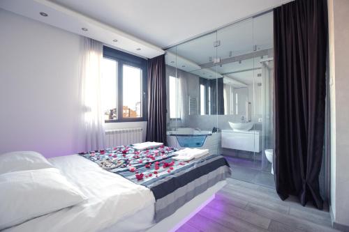 Standard Apartment image 2