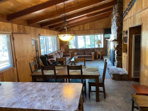 3A Cutters Edge - Chalet - Wawona