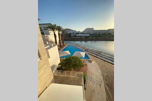 Haverim Ba’Lagouna AMAZING Duplex 3BR Front Sea