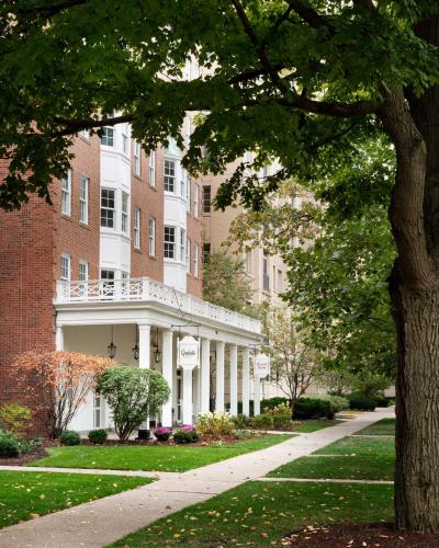 277798340 Graduate by Hilton Evanston