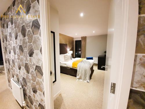 Fru Luxury Stays Serviced Accommodation *world Explorer* - Manchester 2 Bedroom Apartment, Sleep, Ancoats, Greater Manchester