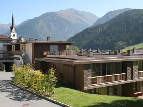  Cozy Holiday Home in Königsleiten with Sauna, Unterkunft in Wald im Pinzgau