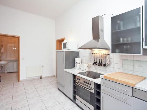 virtuve, Moderne Villa in Borstendorf mit Park in Borstendorf