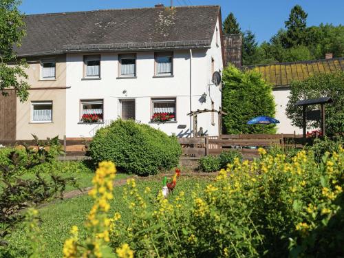 Beautiful Holiday Home in Ulmen With Garden - image 12