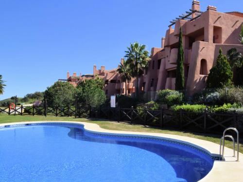  Beautiful apartment with stunning views near the resort El Soto de Marbella, Pension in Ojén