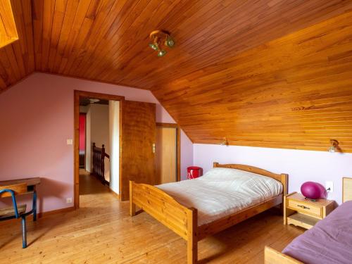 Modern Holiday Home in Plouhinec France with Sea Nearby - image 13