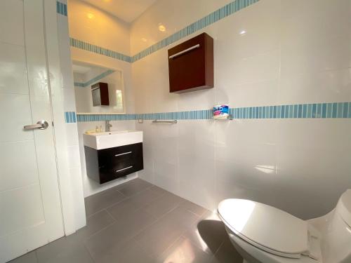 OCEAN VIEW VILLA playa LOS CORALES - wifi, bbq-grill, beach access