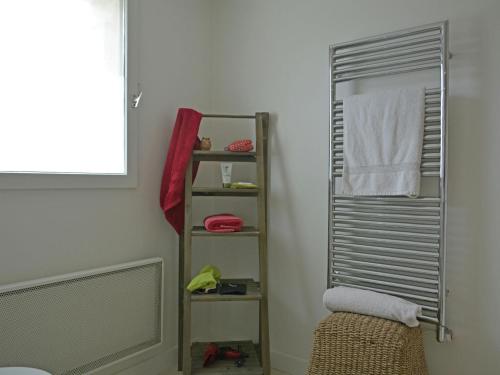Cozy Villa in Menerbes with Swimming Pool - image 12