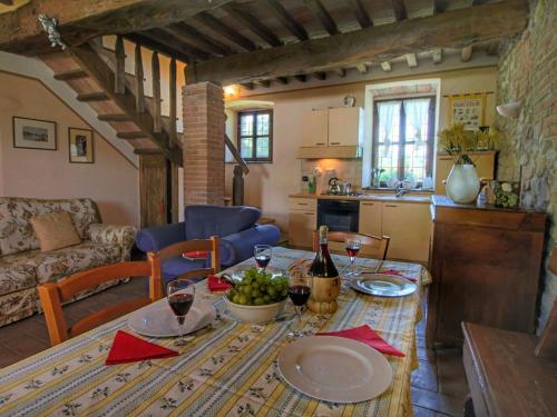 Faciliteiten, Apartment in Todi with Pool  History in Cecanibbi