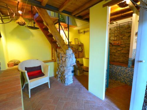  characteristic holiday home in tuscan hamlet, Pension in Lucchio