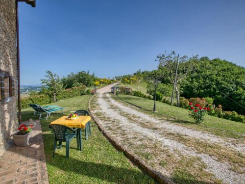 Balkons/terase, Mansion in Sant'Angelo with Valley Views in Sant' Angelo in Vado
