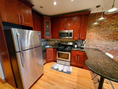 Newly Renovated Penthouse Suite
