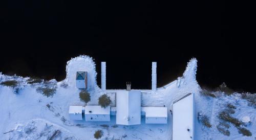 Hotel Jeris Log Cabins - image 5
