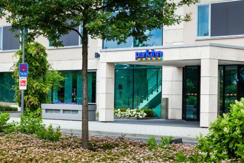 Park Inn By Radisson Frankfurt Airport - image 11