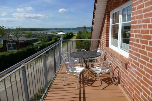 Haus am Deich Feriendomizil mit Balkon in Baabe, Deutschland