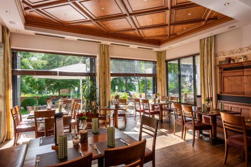 ห้องอาหาร, Landhotel Postwirt in กราเฟเนา