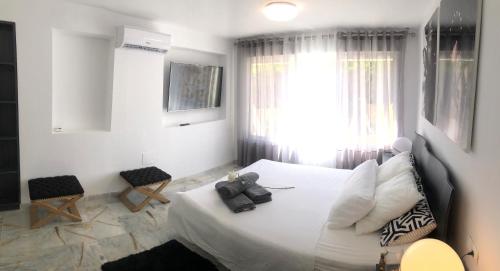 Little Paradise close to La Sala in Puerto Banus / quiet