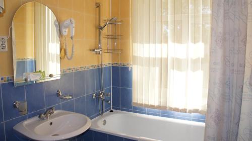 Mini Hotel 5th Corner