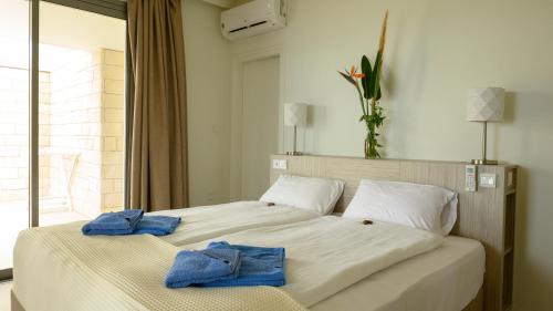 Aphrodite Beach Hotel - image 8