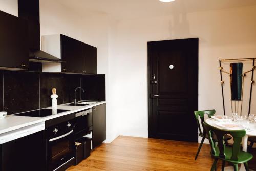 virtuve, Sojolidays - Appartements d'hôtes sur la Route des Vins d'Alsace (Sojolidays - Appartements d'hotes sur la Route des Vins d'Alsace) in Rorschwihr