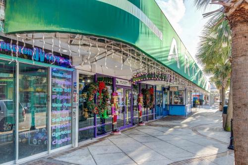 Palm Tree Paradise - image 12