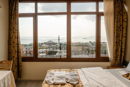 Camelot Apartment - image 6
