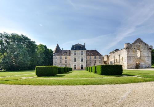 Abbaye Royale de La Réau chambre d'hôte Fleuransan