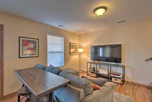 Cozy Cedar Rapids Pad - 2 Blocks to Mercy Care!